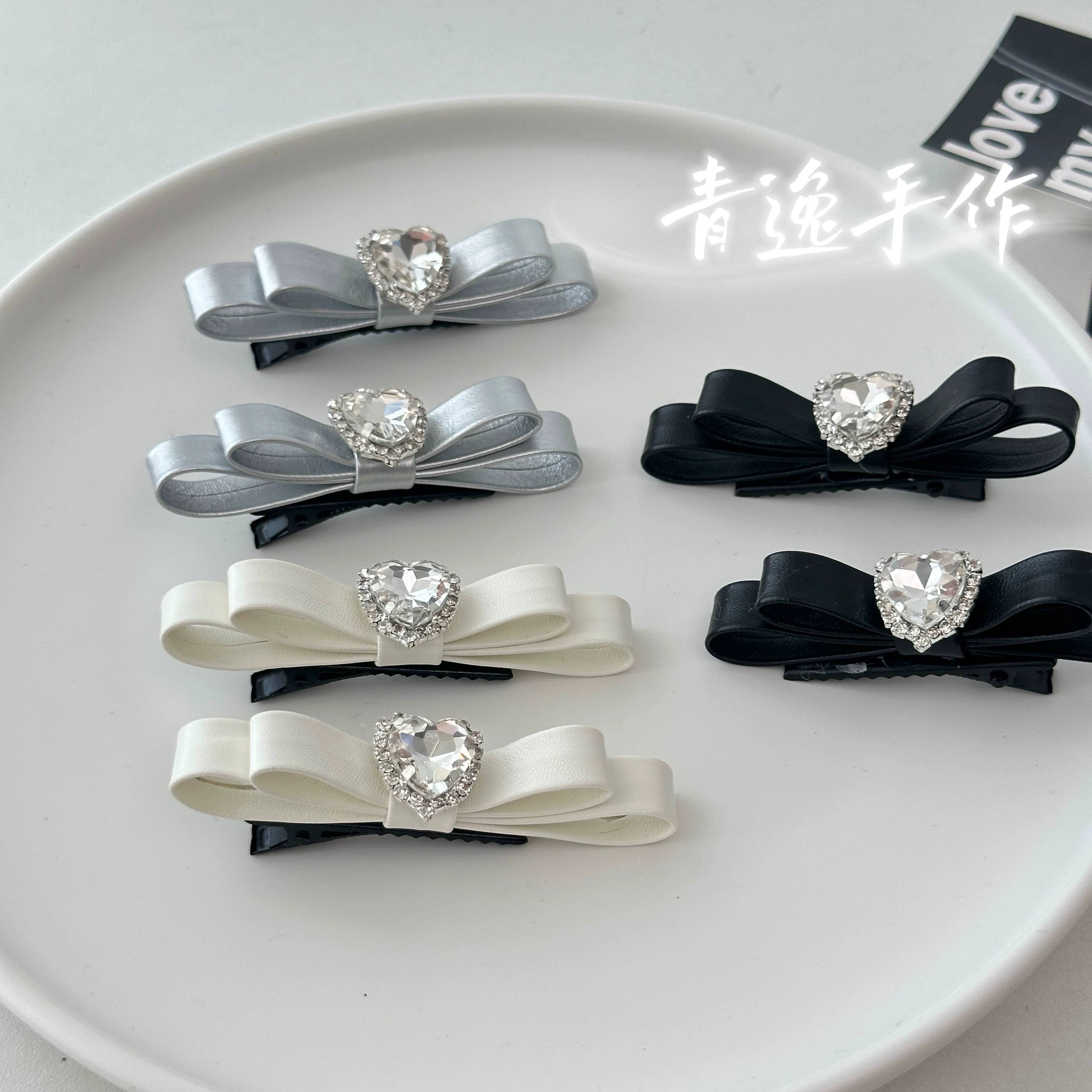 กิ๊บติดผมรูปหัวใจประดับเพชรแบบ - Hair Clips บทวิจารณ์และราคา
