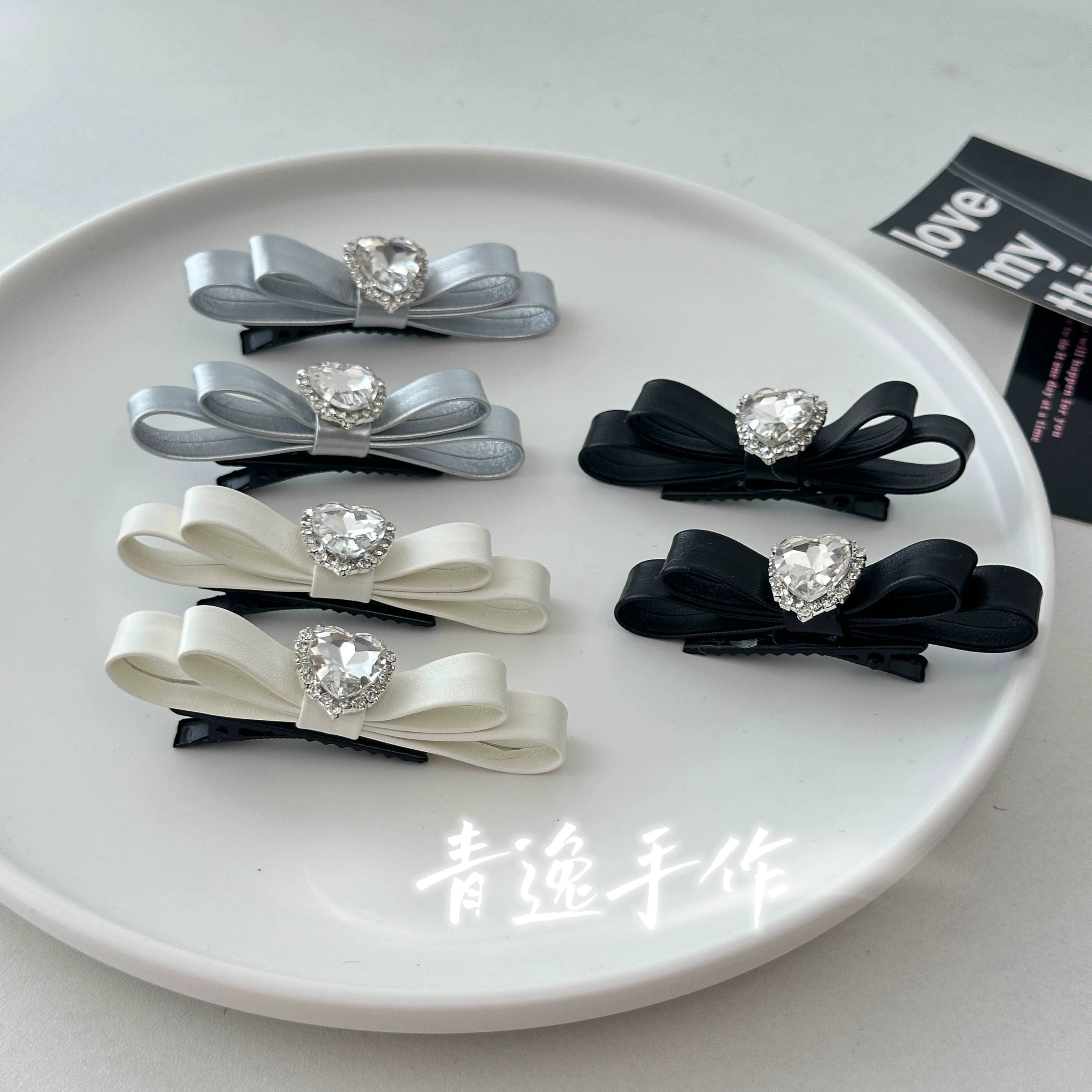 กิ๊บติดผมรูปหัวใจประดับเพชรแบบ - Hair Clips บทวิจารณ์และราคา